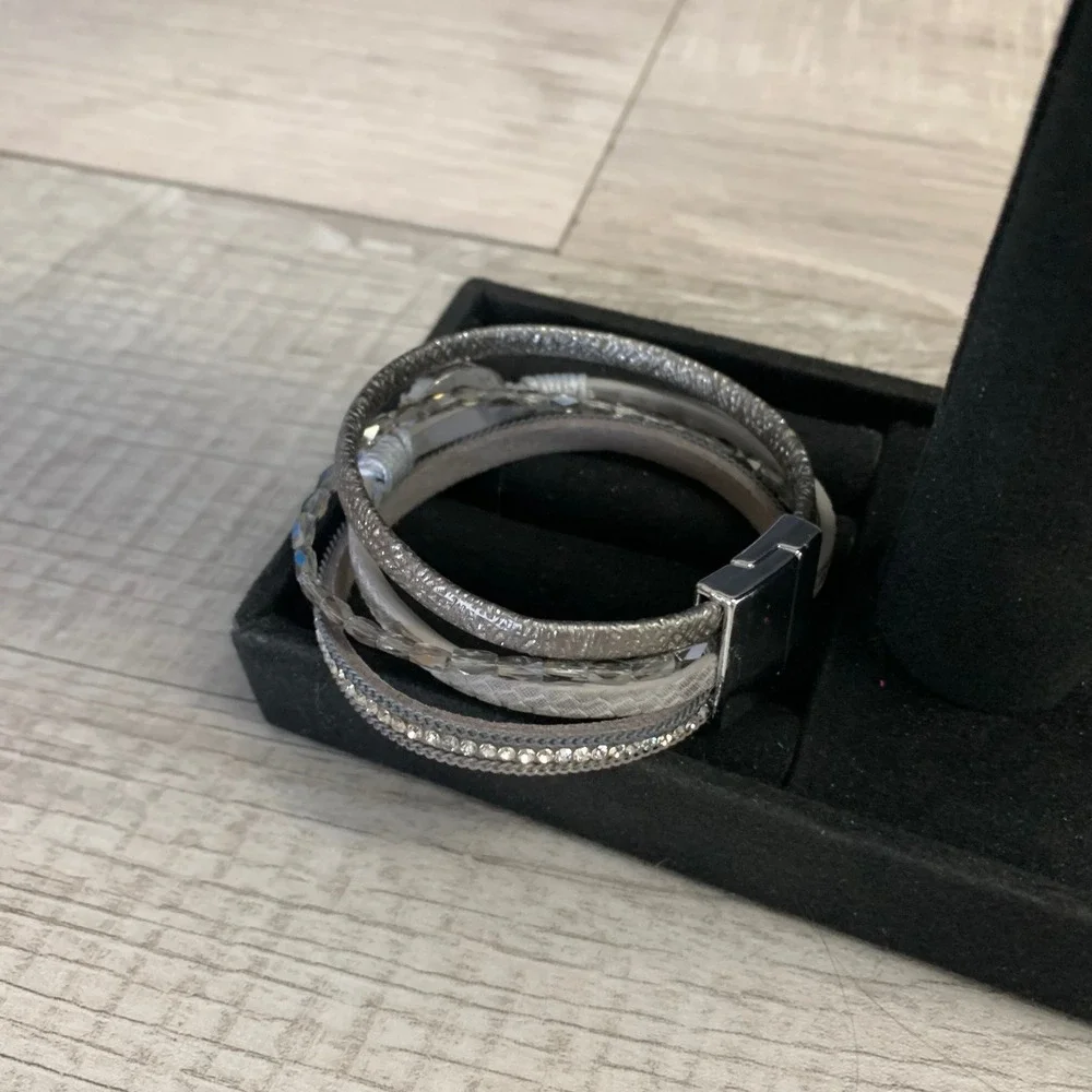Silver Grey Multi Strand Wrap Bracelet Magnetic Clasp Faux Druzy Rhinestone 6.5
